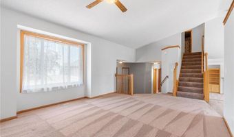 10779 57th St NE, Albertville, MN 55301