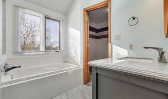 403 Southcreek Dr N, Indianapolis, IN 46217