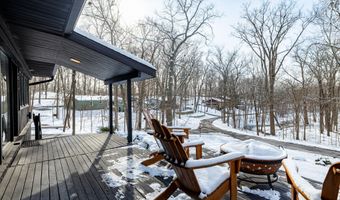 4120 Woodland Dr, Ann Arbor, MI 48103