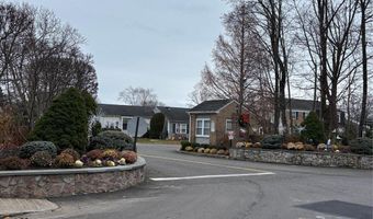 118 Harbor S, Amityville, NY 11701