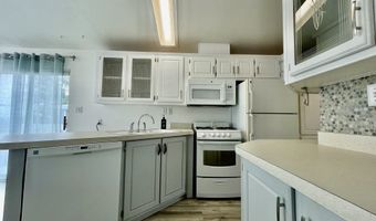15577 HIGHWAY 101 #F3, Brookings, OR 97415