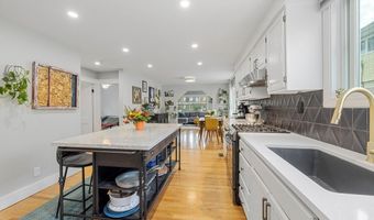 94 Rawson Rd 94, Arlington, MA 02474