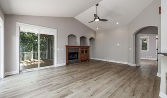 15 Binefar Ln, Hot Springs Village, AR 71909
