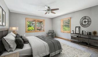 723 N River Rd, Algonquin, IL 60102
