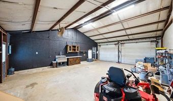 9404 Crow Ln, Adkins, TX 78101