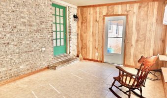 66 Meadow Ln, Barnwell, SC 29812