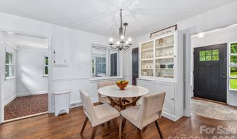 3227 Driftwood Dr, Charlotte, NC 28205