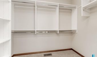 2404 E Brek St, Brandon, SD 57005