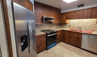 1525 Wilder Ave 701, Honolulu, HI 96822
