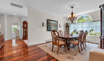 490 Arlington Ave S, Bayville, NJ 08721