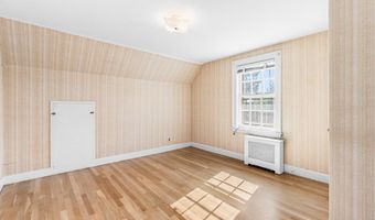 39 Chester St, Arlington, MA 02476
