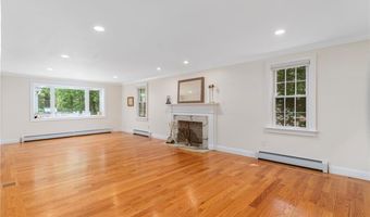 120 Fox Run, East Greenwich, RI 02818