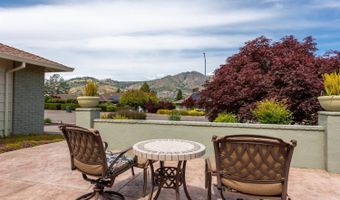 7362 Oakmont Dr, Santa Rosa, CA 95409
