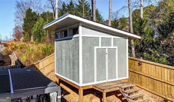 133 Lynwood Ln, Ball Ground, GA 30107