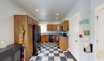 1606 Lone Pine Dr, Billings, MT 59101