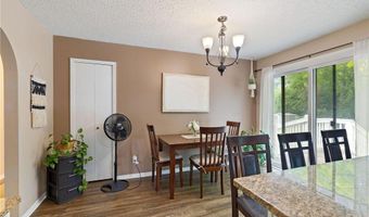 121 Chaparral Dr, Apple Valley, MN 55124
