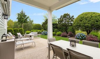 48 TRAVELERS Ct, East Greenwich, RI 02818
