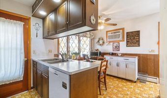 1305 LEHIGH St, Allentown, PA 18103