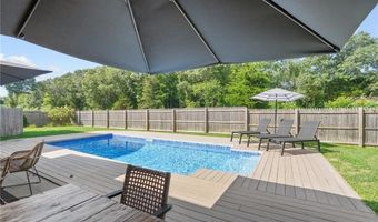 96 Roger Williams Dr, North Kingstown, RI 02852