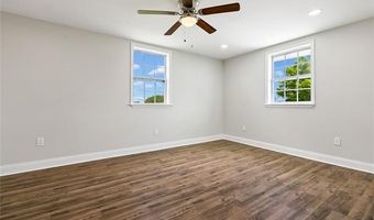 300 CHINCHILLA Dr, Arabi, LA 70032