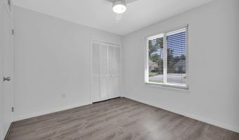 639 AQUATIC Dr, Atlantic Beach, FL 32233