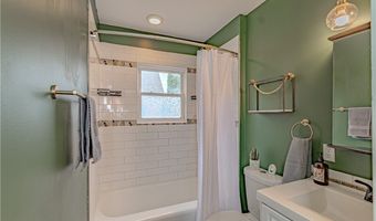 360 Baldwin Rd, Akron, OH 44312