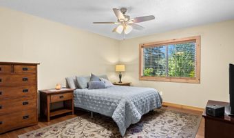 22905 NE CANYON Rd, Battle Ground, WA 98604
