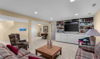 10140 Shapfield Ln, Affton, MO 63123