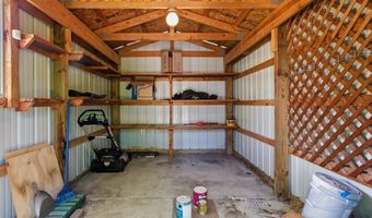 467 Dixie Blvd, Algonac, MI 48001