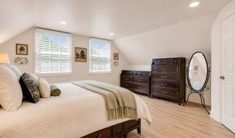 40 Icemeadow Ln, Aberdeen, NJ 07747
