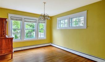 4 Talbot Mnr, Cranston, RI 02905