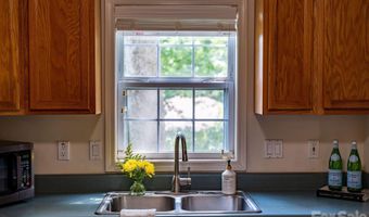 1 Pickwick Rd, Asheville, NC 28803