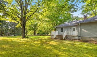 145 Liberty St, Clinton, CT 06413