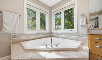 2089 Whispering Oaks Dr NE, Alexandria, MN 56308