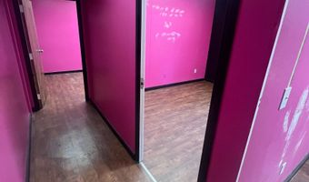 2500 W Broad 117, Athens, GA 30606
