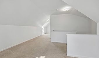 5001 W CEDAR Ln, Bethesda, MD 20814