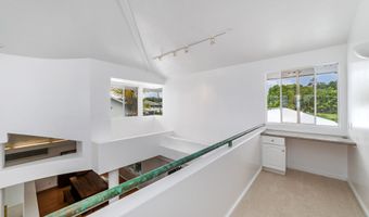 862 HOOLAULEA St, Hilo, HI 96720