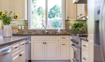 210 Venetian Rd, Aptos, CA 95003