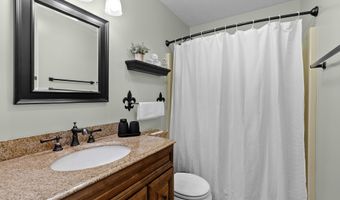 202 Edgewood Dr, Bardstown, KY 40004