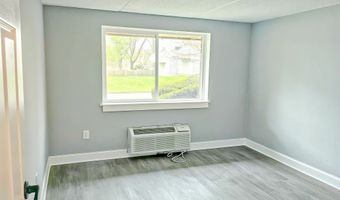 126 Triangle St A16, Danbury, CT 06810