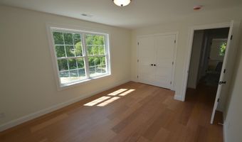40 Tirrell Hill Rd, Bedford, NH 03110