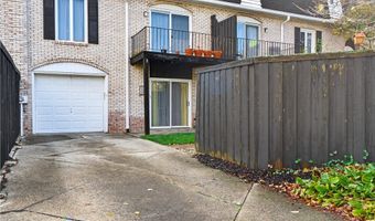 824 S Chillicothe Rd 11, Aurora, OH 44202