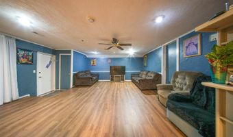 113 S Country Club Rd, Arkansas City, KS 67005