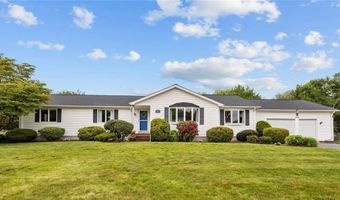 15 Womantam Ln, Cumberland, RI 02864