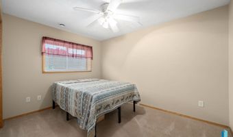 1012 E Magnolia Dr, Brandon, SD 57005