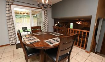 508 Rosemary Ln, Anamosa, IA 52205