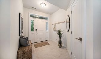 2856 Ridington Rd, Ann Arbor, MI 48105