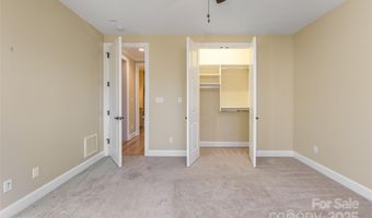 38 Chantilly Dr, Asheville, NC 28804