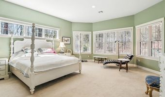 1026 Essex St, Bangor, ME 04401