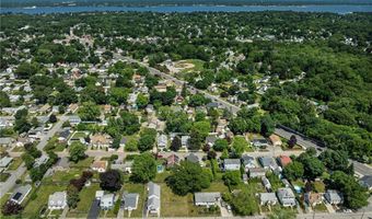 110 Spofford Ave, Warwick, RI 02888